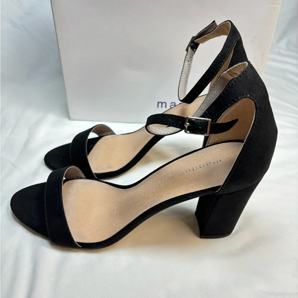 Madden‎ Girl “Aurora” Black Block Heel Sandals • Size 9M 👠🖤 - Picture 3 of 7